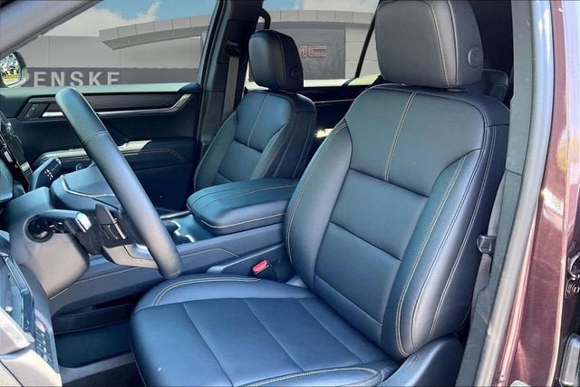 Certified 2024 GMC Acadia Elevation w/ Luxury Package AWD/4WD image 26
