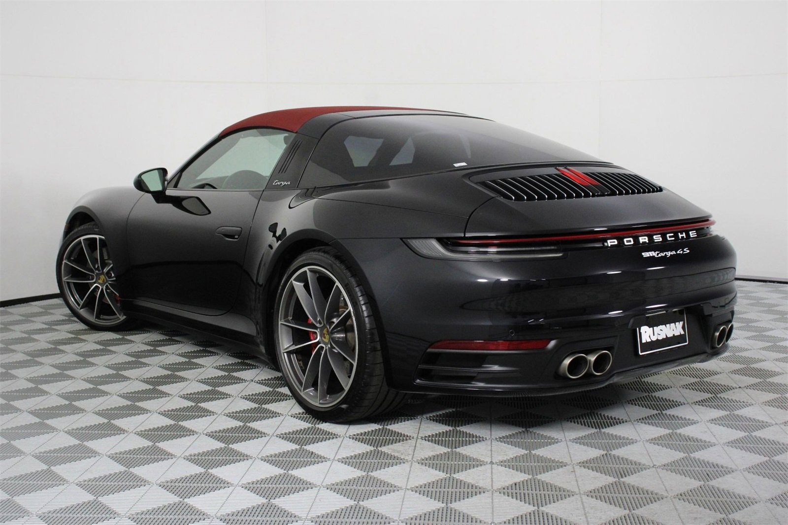 Used 2021 Porsche 911 Targa 4S image 3