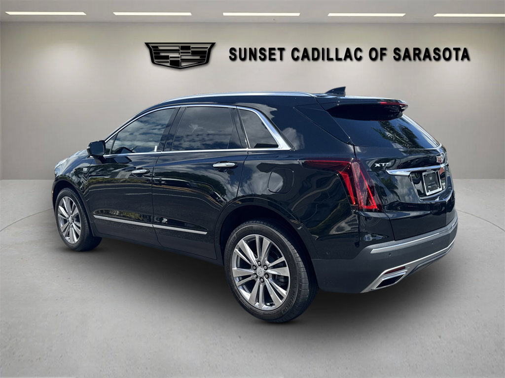 Certified 2024 Cadillac XT5 Premium Luxury w/ Technology Package FWD image 6