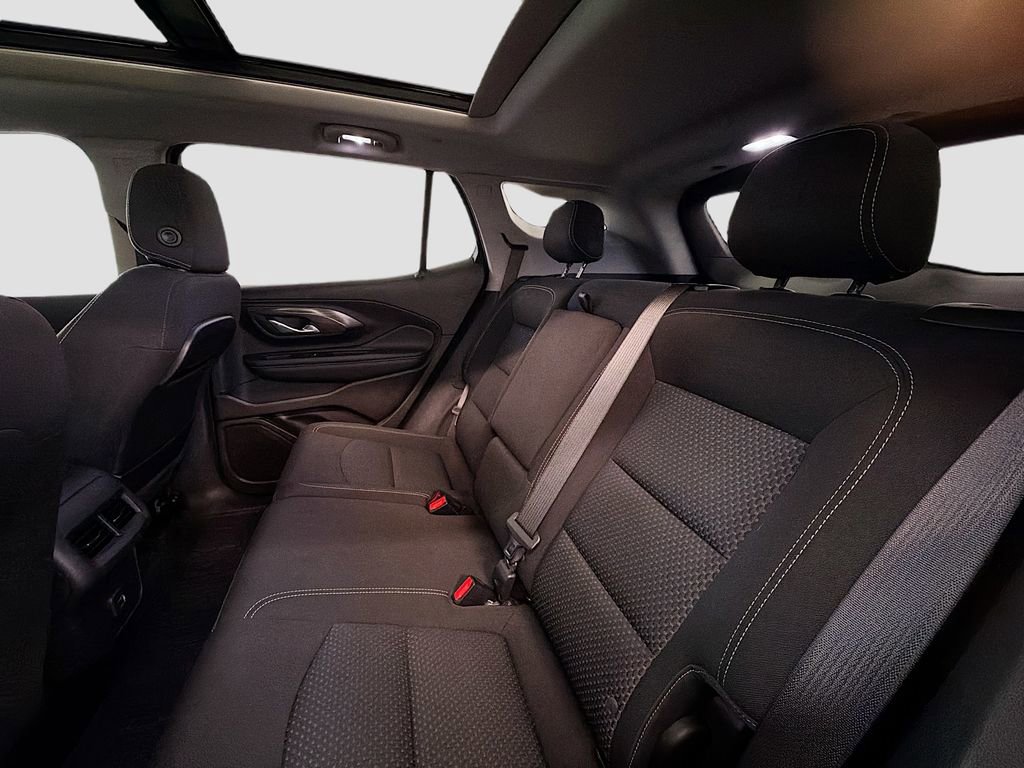 Used 2022 GMC Terrain SLE w/ Driver Convenience Package image 25