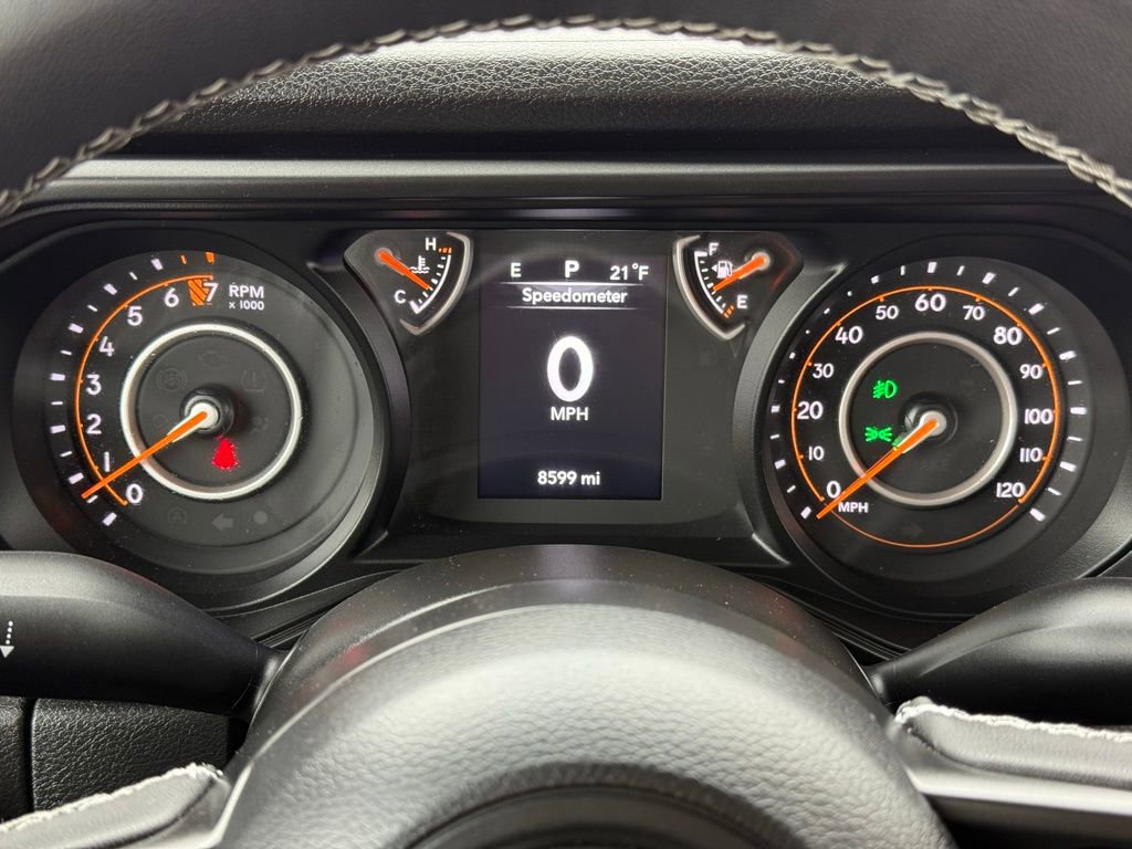 Used 2025 Jeep Gladiator Sport image 13