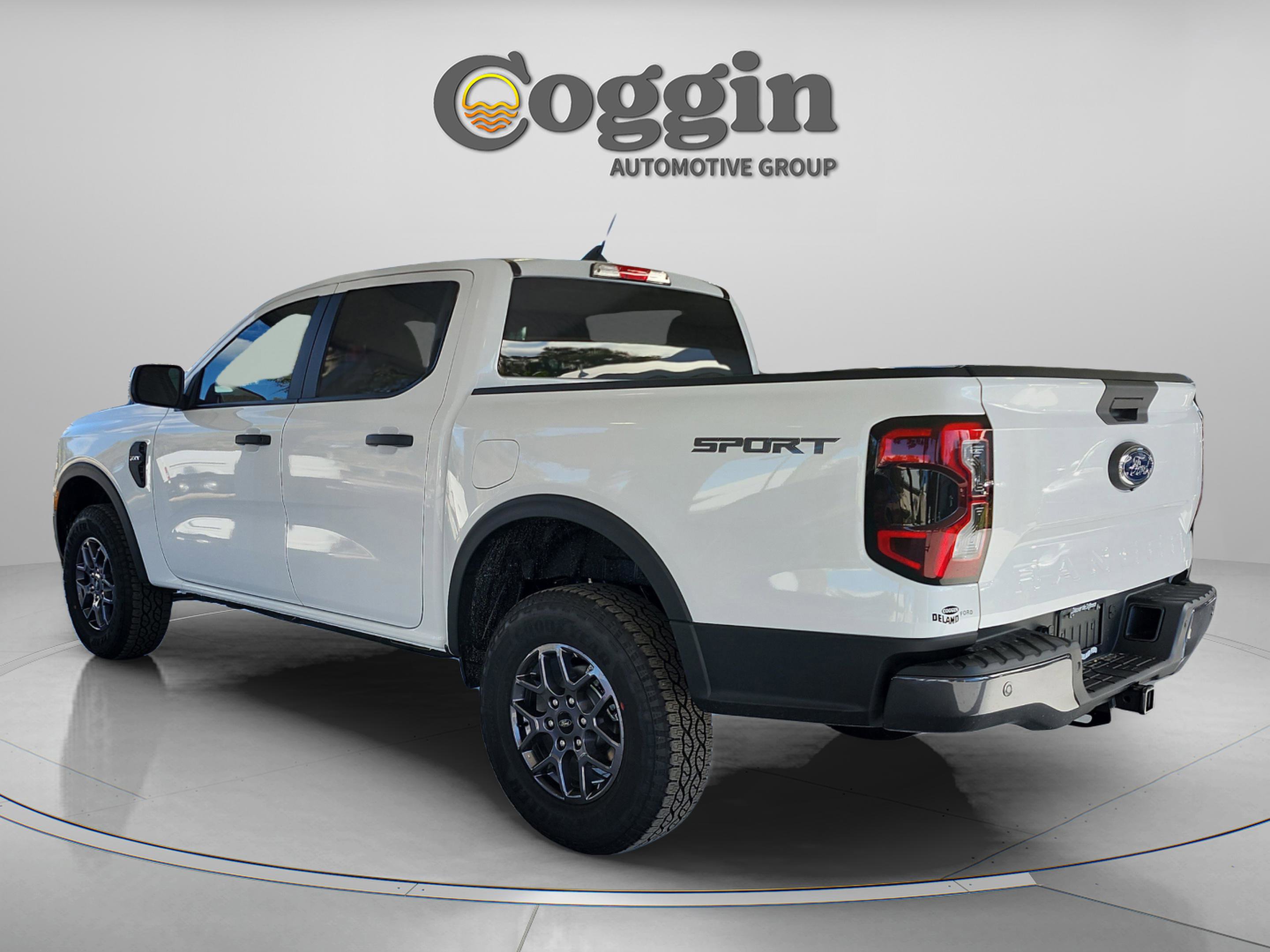 New 2025 Ford Ranger XLT w/ Trailer Tow Package RWD image 4