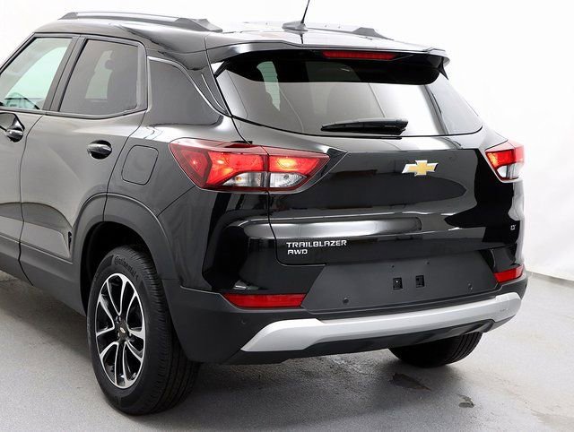 Used 2024 Chevrolet TrailBlazer LT w/ LT Cold Weather Package image 7