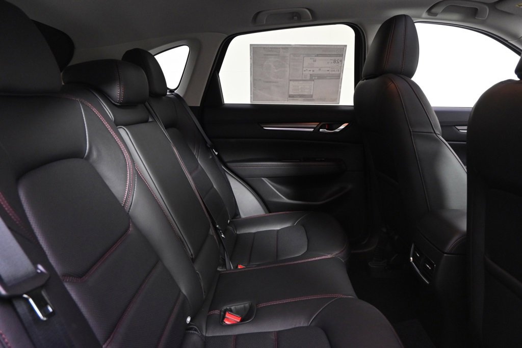 New 2025 MAZDA CX-5 Carbon Edition image 18