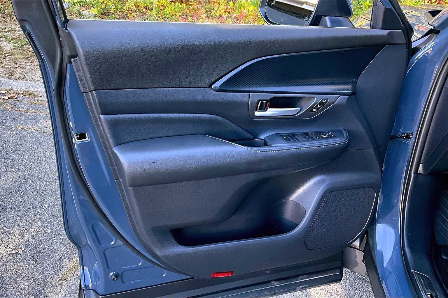 Used 2024 Toyota Grand Highlander AWD Hybrid image 20