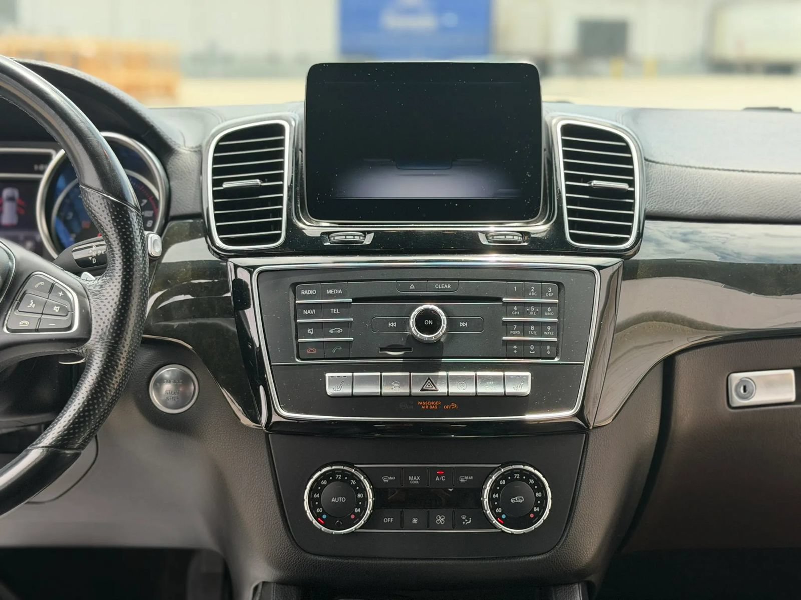 Used 2018 Mercedes-Benz GLS 450 4MATIC w/ Premium Package image 29