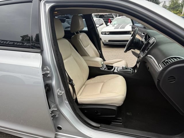 Used 2020 Chrysler 300 Touring L w/ Quick Order Package 2EF RWD image 13