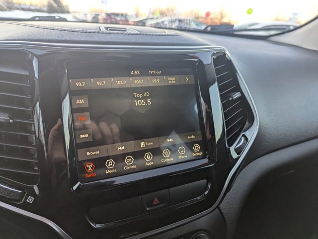 Used 2019 Jeep Cherokee Limited w/ Luxury Group image 14