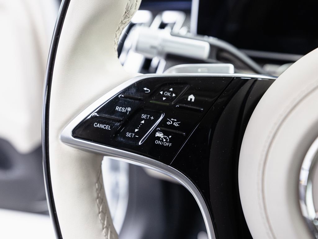 Used 2025 Mercedes-Benz S 580e 4MATIC Sedan image 11