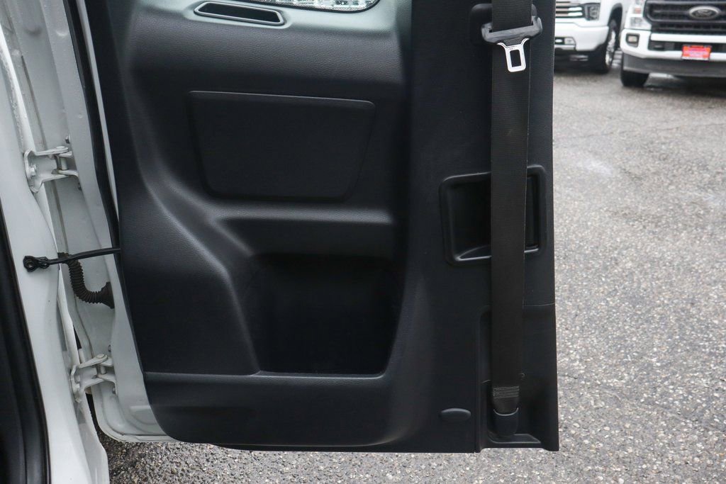 Used 2016 Toyota Tacoma SR image 19