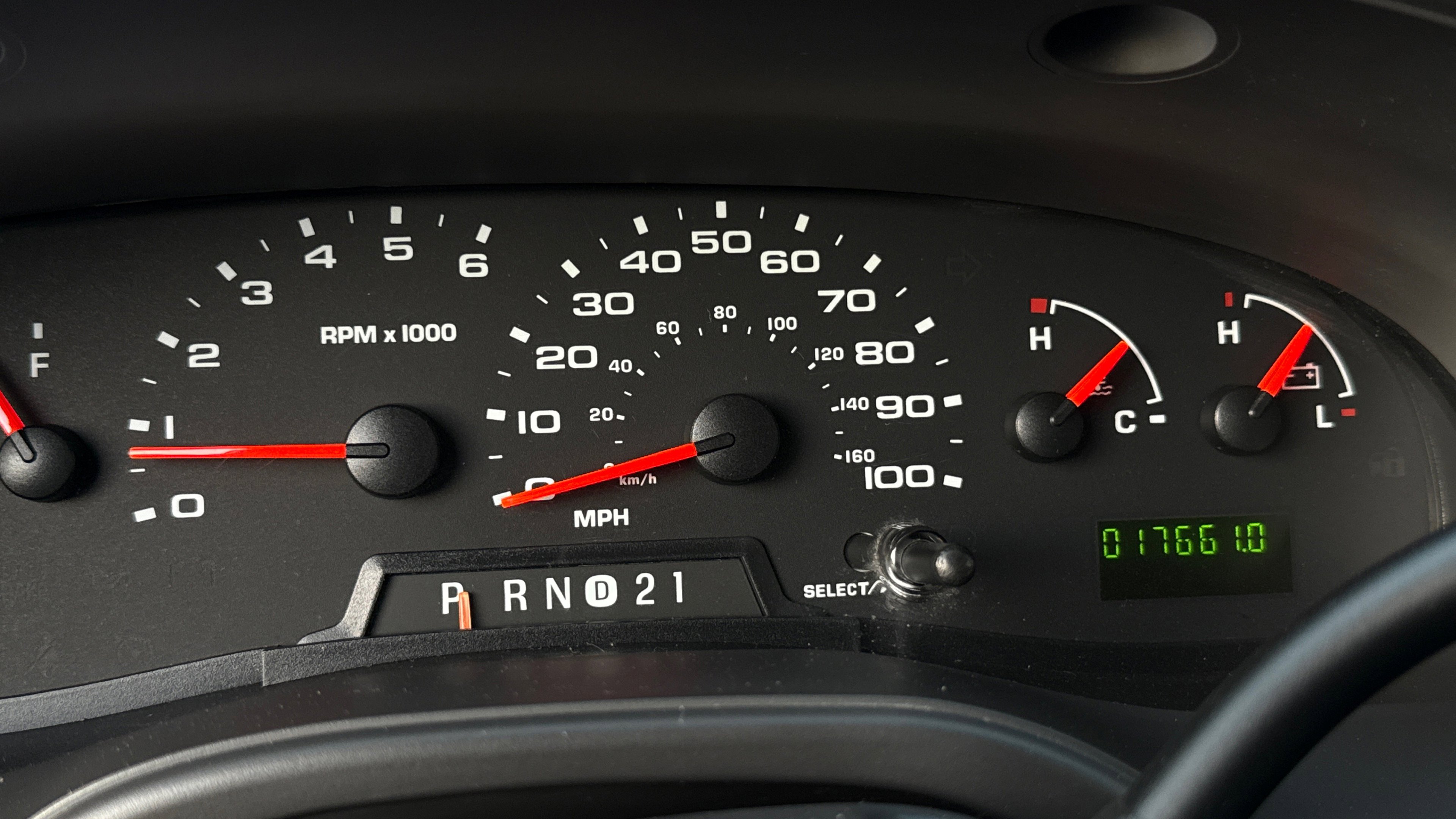 Used 2008 Ford E-350 and Econoline 350 XLT image 13