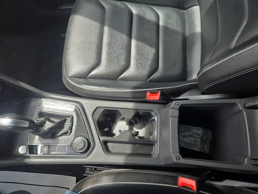 Used 2021 Volkswagen Tiguan SEL Premium R-Line AWD/4WD image 24