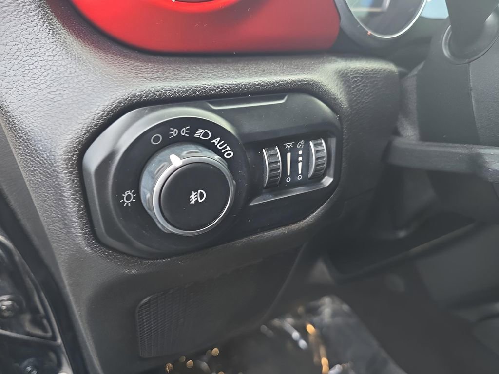 Used 2020 Jeep Wrangler Unlimited Rubicon AWD/4WD image 11