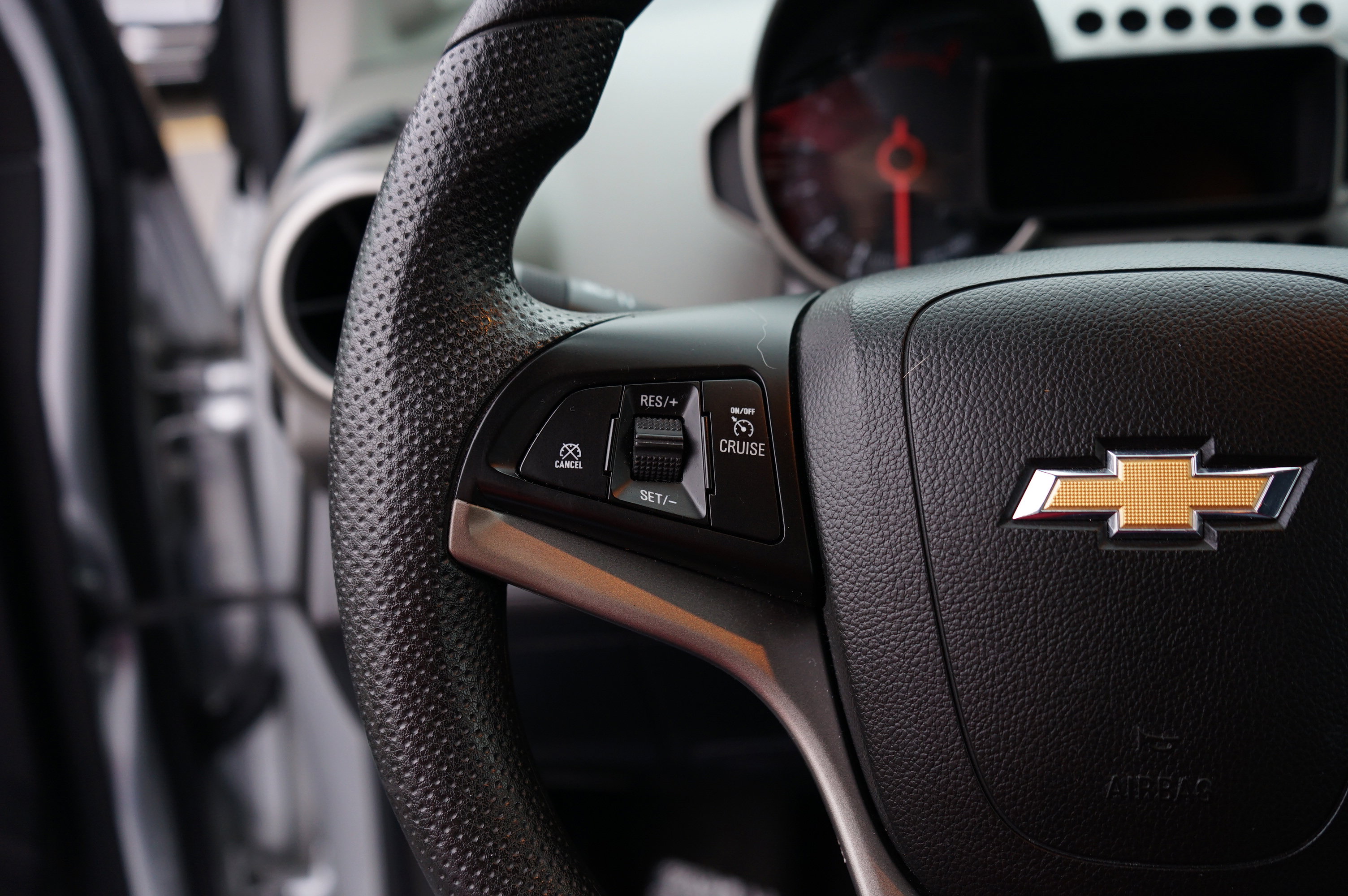 Used 2015 Chevrolet Sonic LT image 27