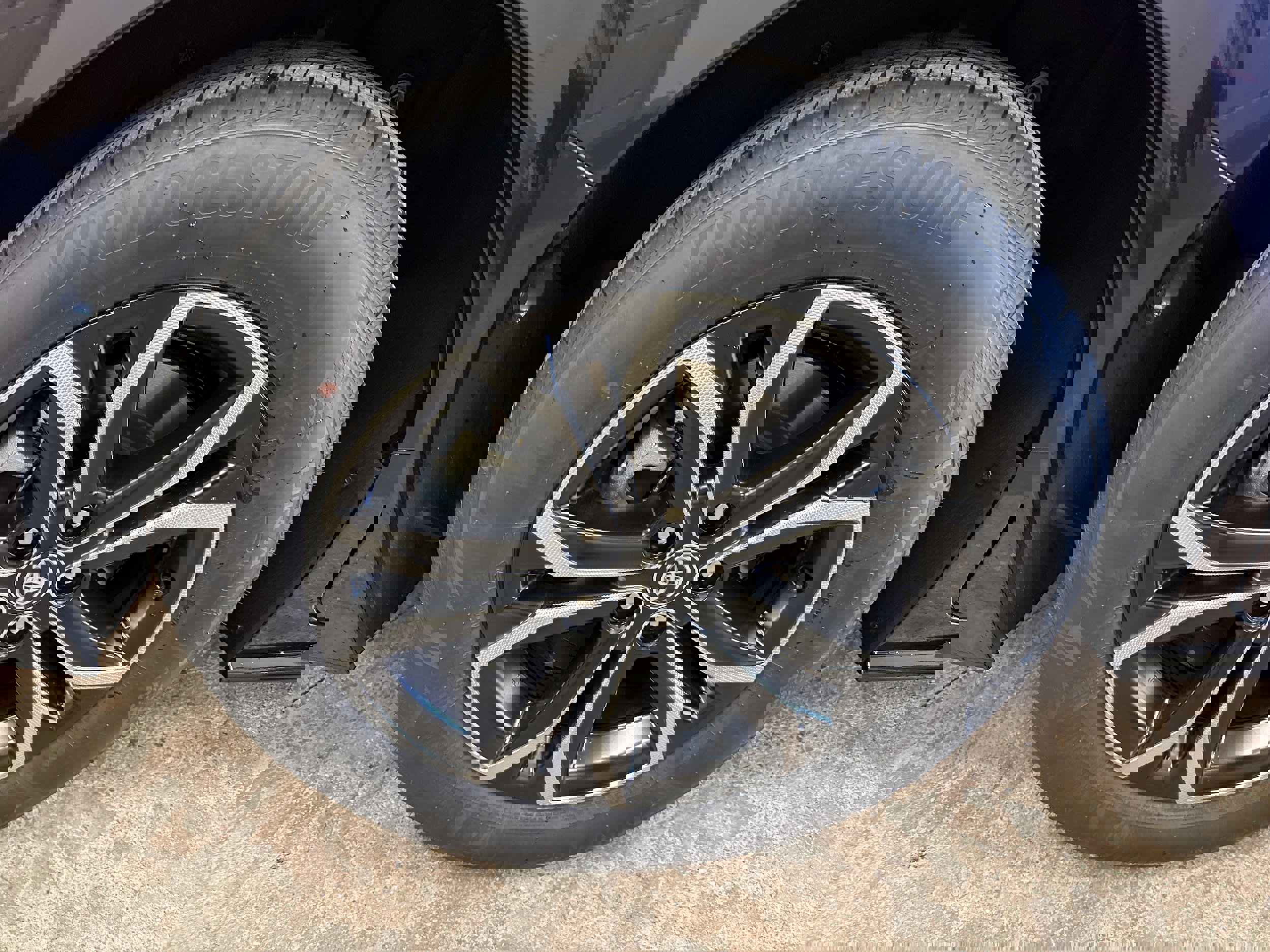 Used 2025 Toyota Sienna Platinum image 16