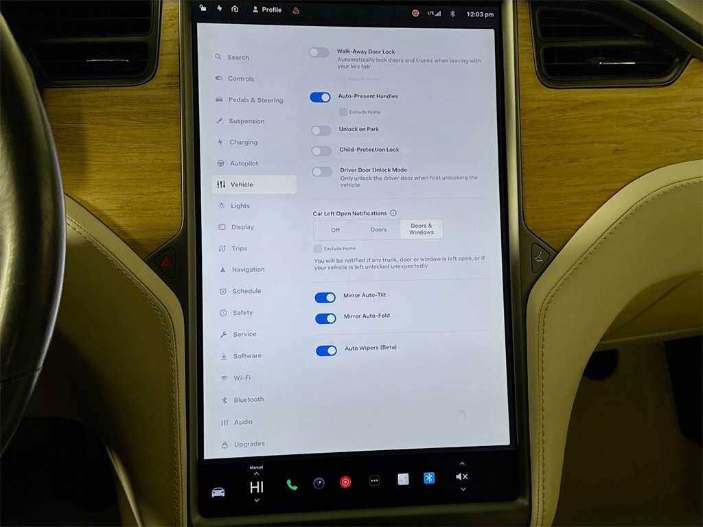 Used 2018 Tesla Model S 75D image 24