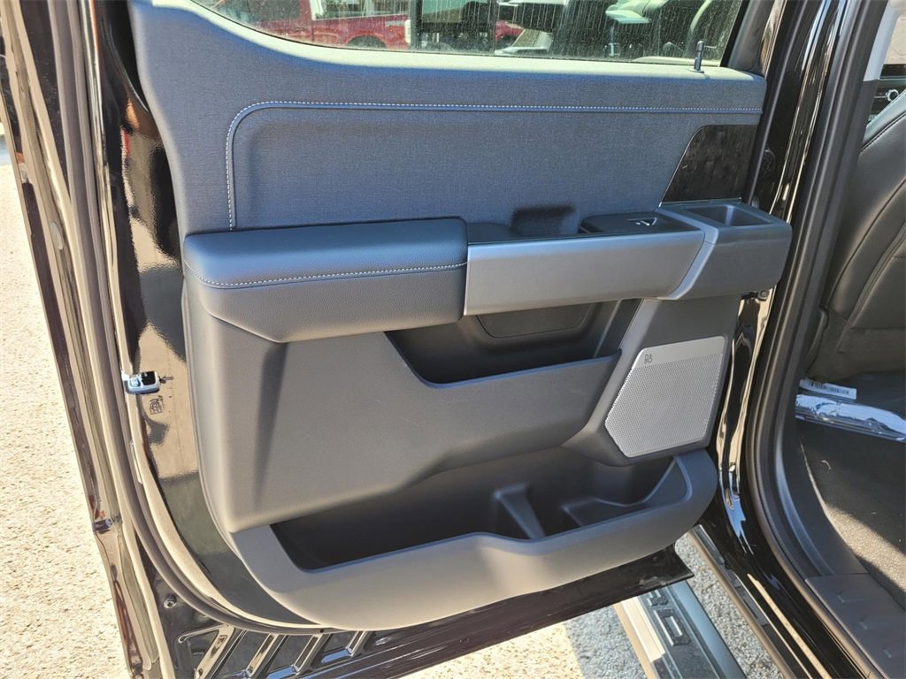 New 2025 Ford F250 Lariat w/ Lariat Ultimate Package image 10
