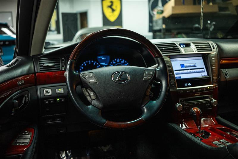 Used 2012 Lexus LS 460 AWD image 17