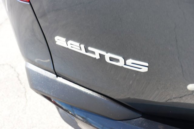 Used 2025 Kia Seltos S image 6
