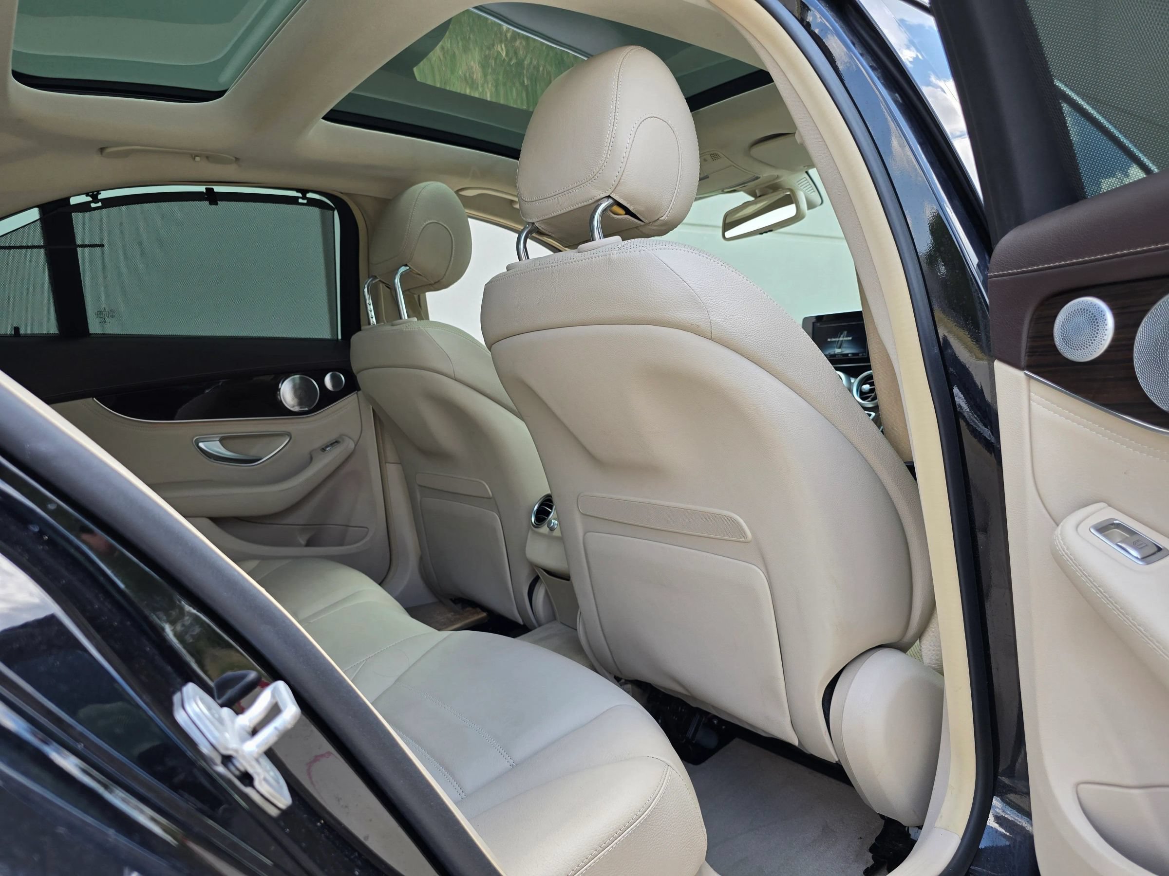 Used 2015 Mercedes-Benz C 300 Sedan image 49