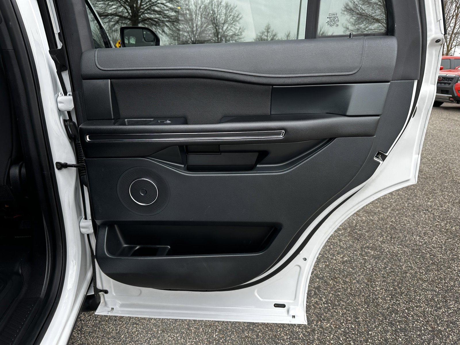 Used 2018 Ford Expedition XL w/ Fleet Convenience Package image 16