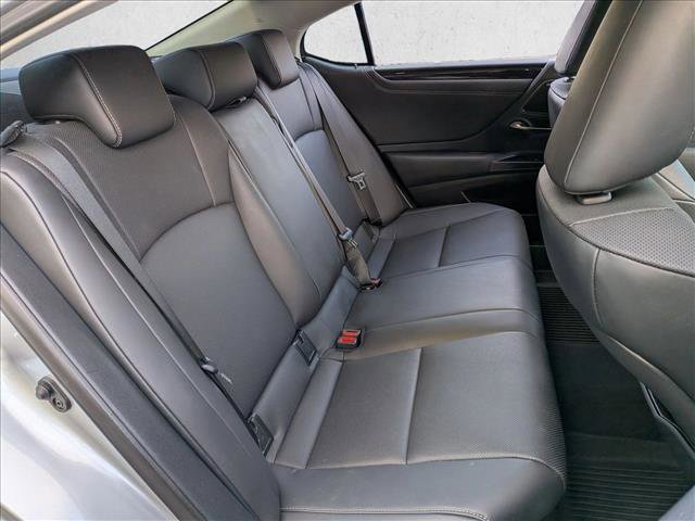 Used 2021 Lexus ES 300h w/ Premium Package FWD image 17