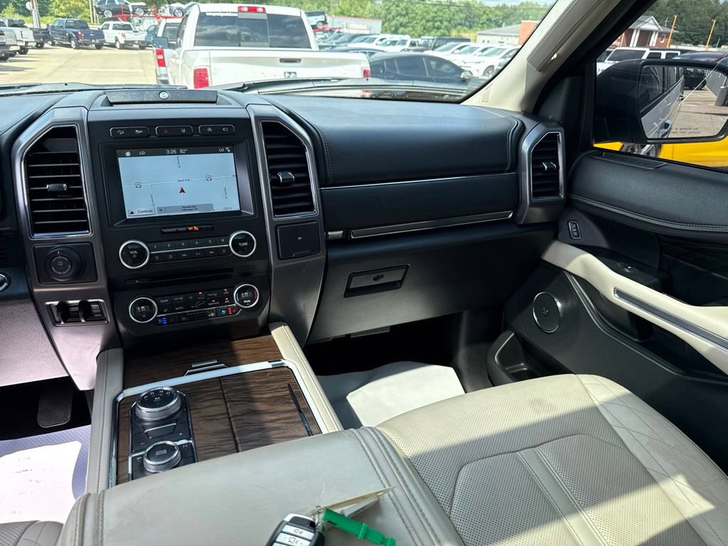 Used 2018 Ford Expedition Max Platinum AWD/4WD image 13