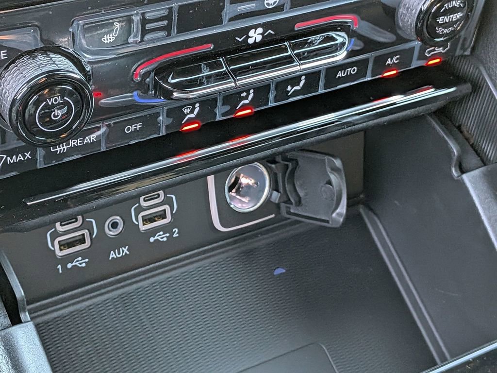 New 2025 Jeep Grand Cherokee L Laredo w/ Luxury Tech Group I image 28