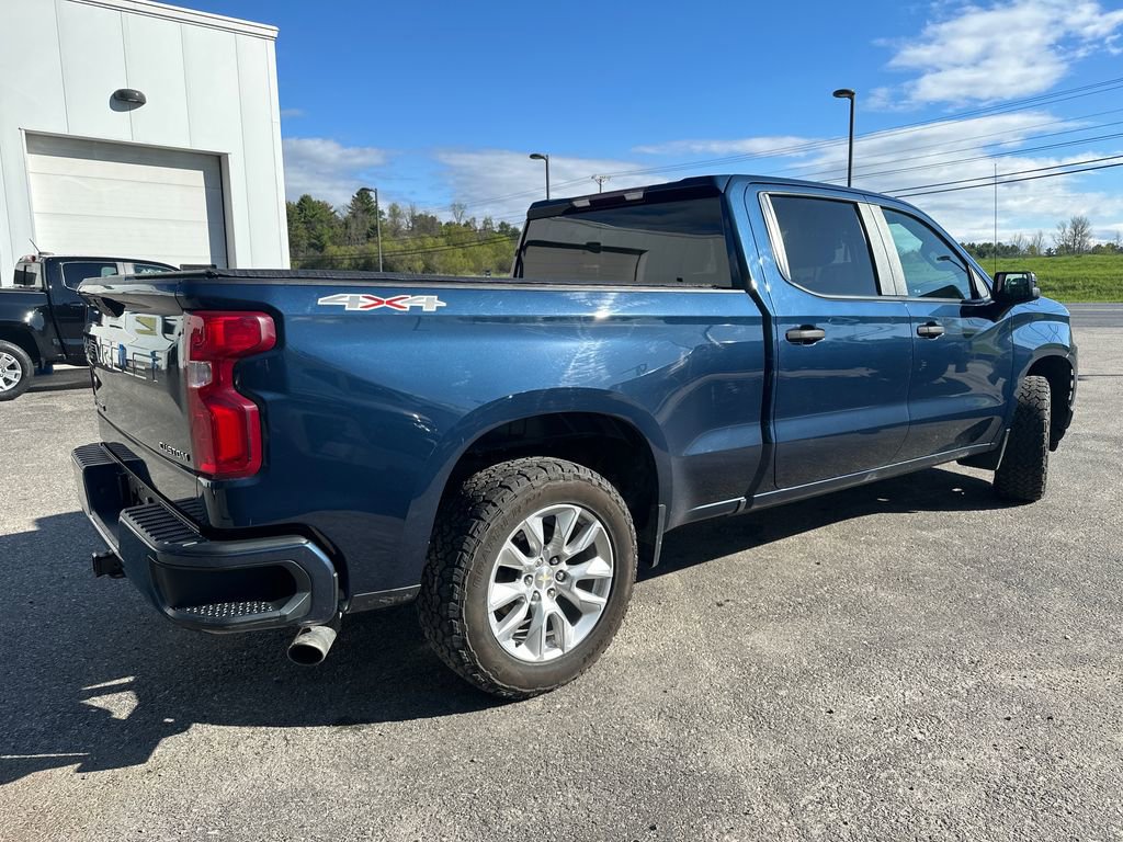 Used 2020 Chevrolet Silverado 1500 Custom w/ Custom Value Package AWD/4WD image 5