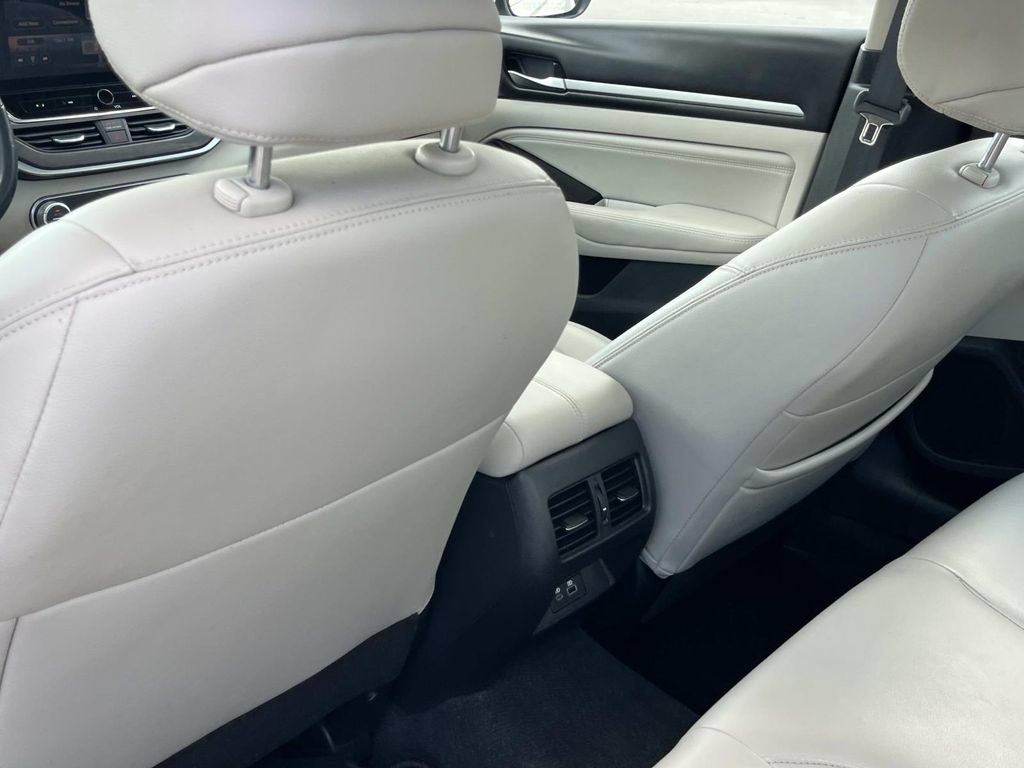 Used 2023 Nissan Altima 2.5 SL AWD/4WD image 23