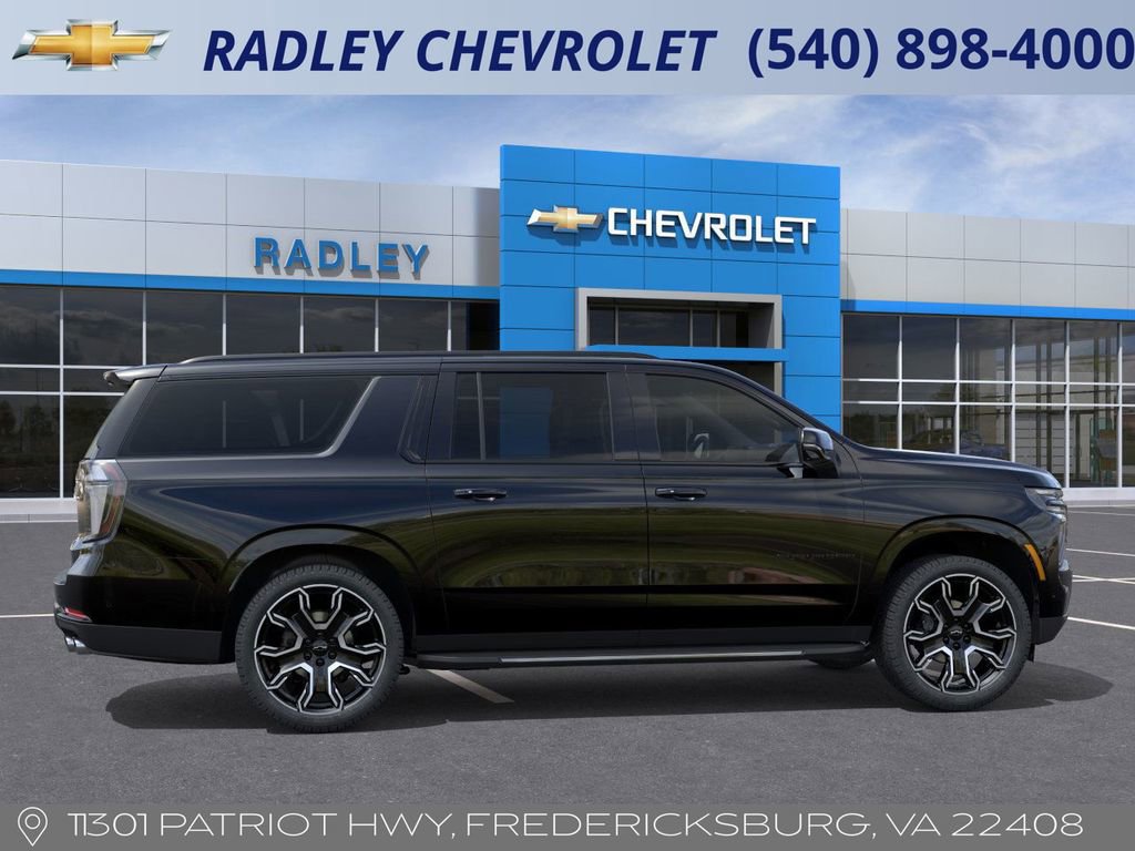 New 2026 Chevrolet Suburban RST image 5
