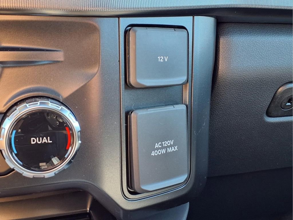 New 2026 Ford F250 Platinum AWD/4WD image 9