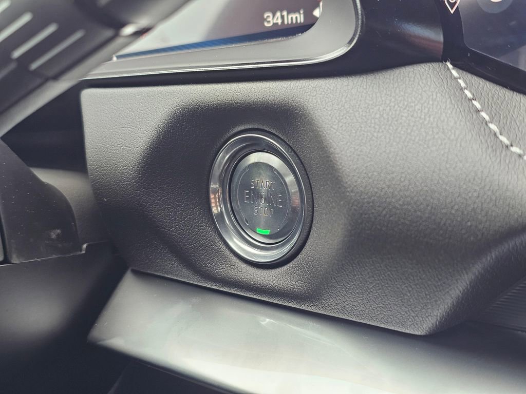 New 2026 Chevrolet Corvette Stingray Coupe w/ Z51 Performance Package RWD image 31