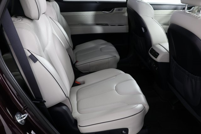 Used 2023 Hyundai Palisade Calligraphy image 25