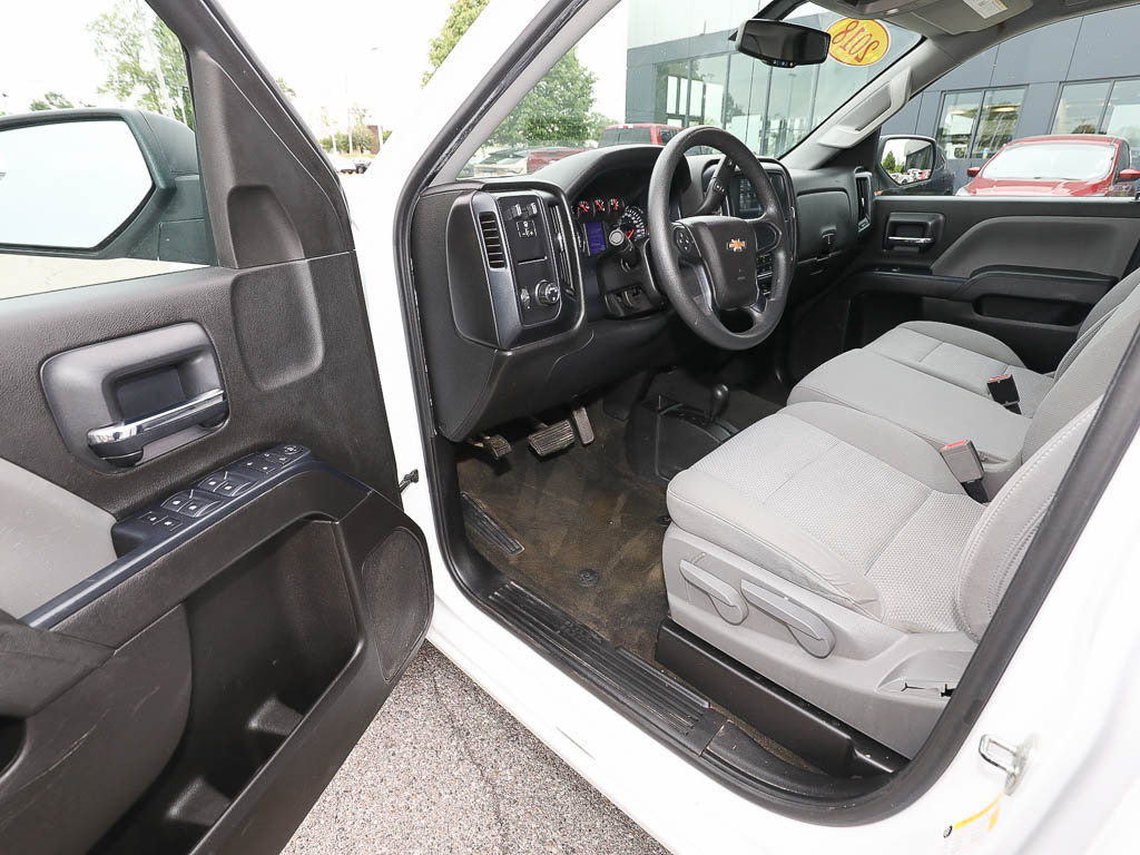 Used 2018 Chevrolet Silverado 1500 Custom w/ Custom Value Package AWD/4WD image 11