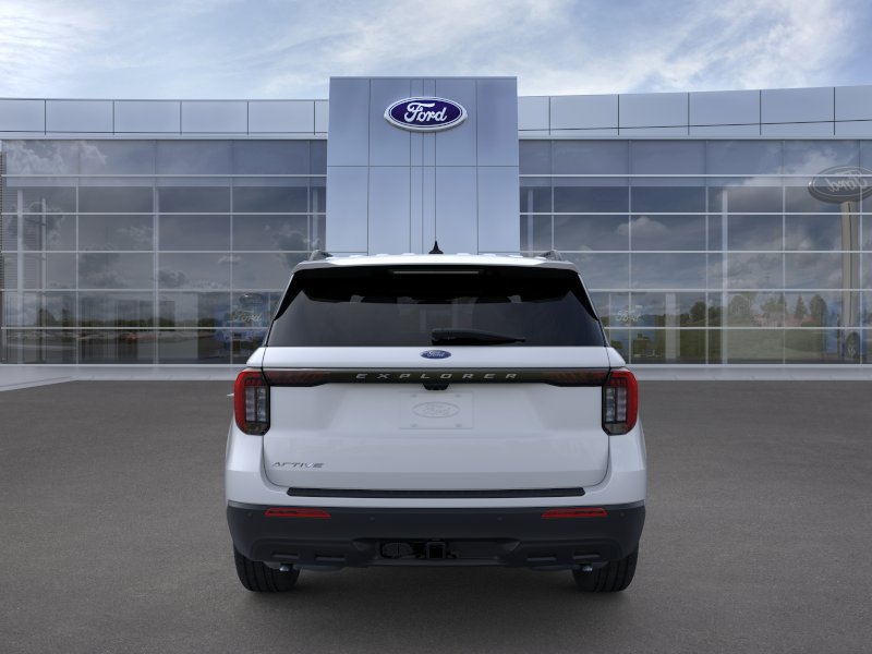 New 2026 Ford Explorer Active RWD image 5