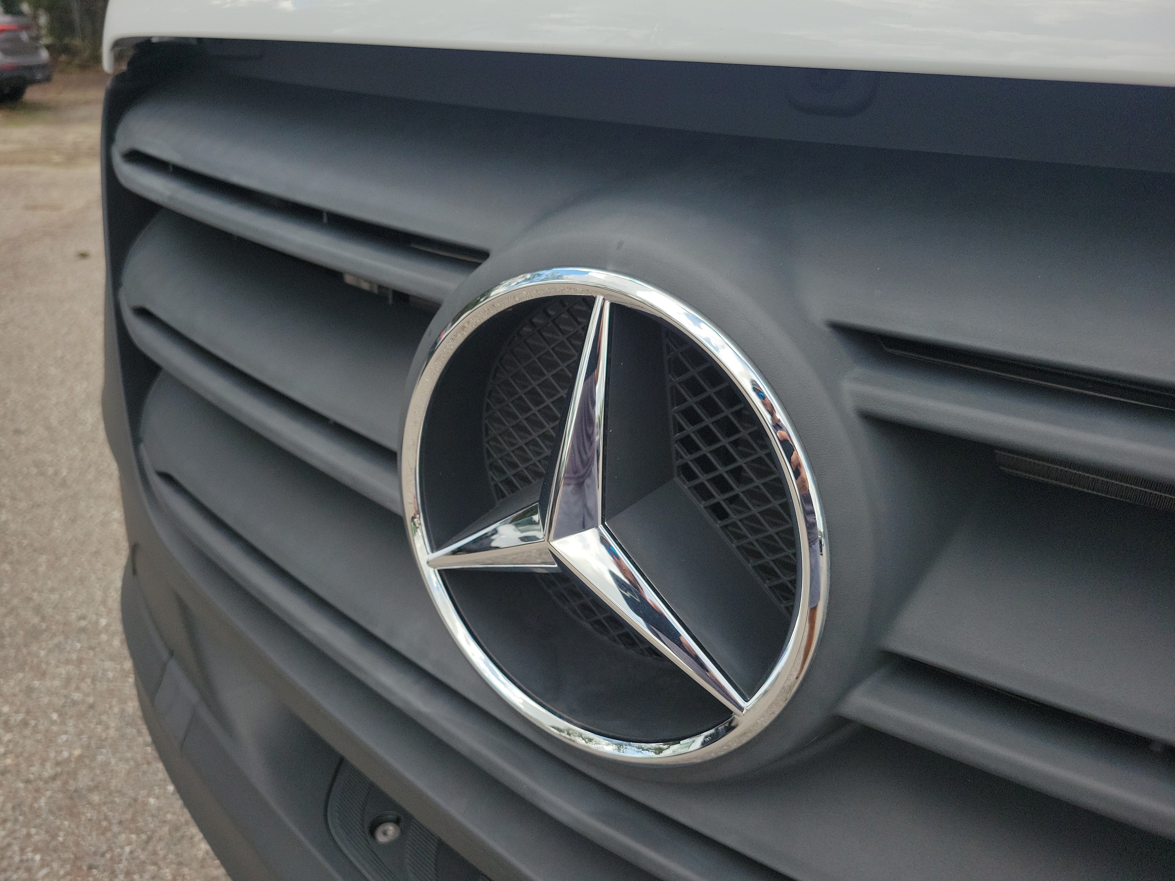 New 2025 Mercedes-Benz Sprinter 2500 image 18