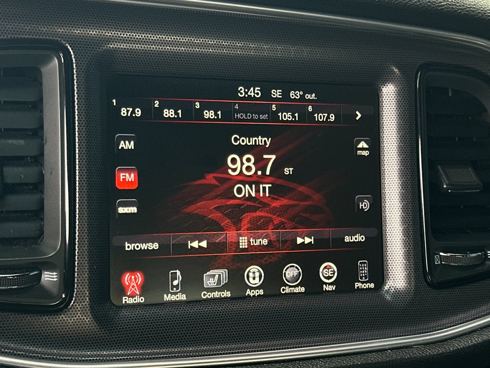 Used 2016 Dodge Challenger SRT w/ Technology Group RWD image 14