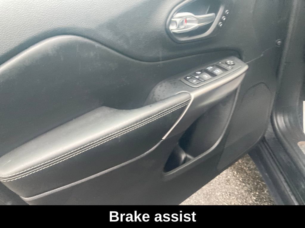 Used 2021 Jeep Cherokee Limited w/ Trailer Tow Group image 13