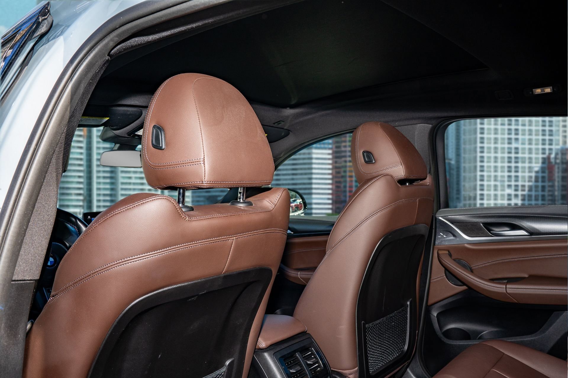 Used 2023 BMW X4 M40i w/ Premium Package image 16