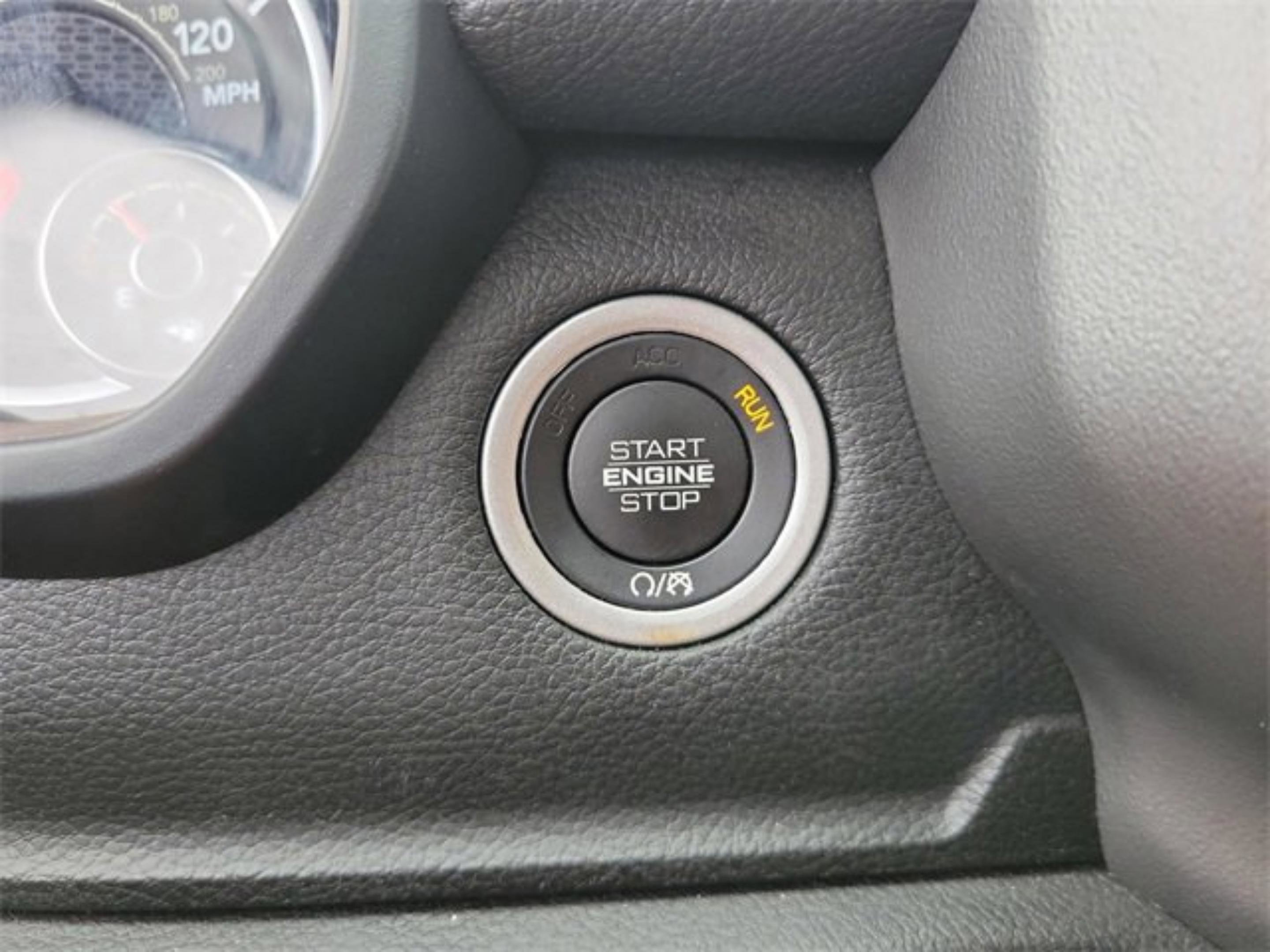 Used 2024 RAM 1500 Laramie image 26