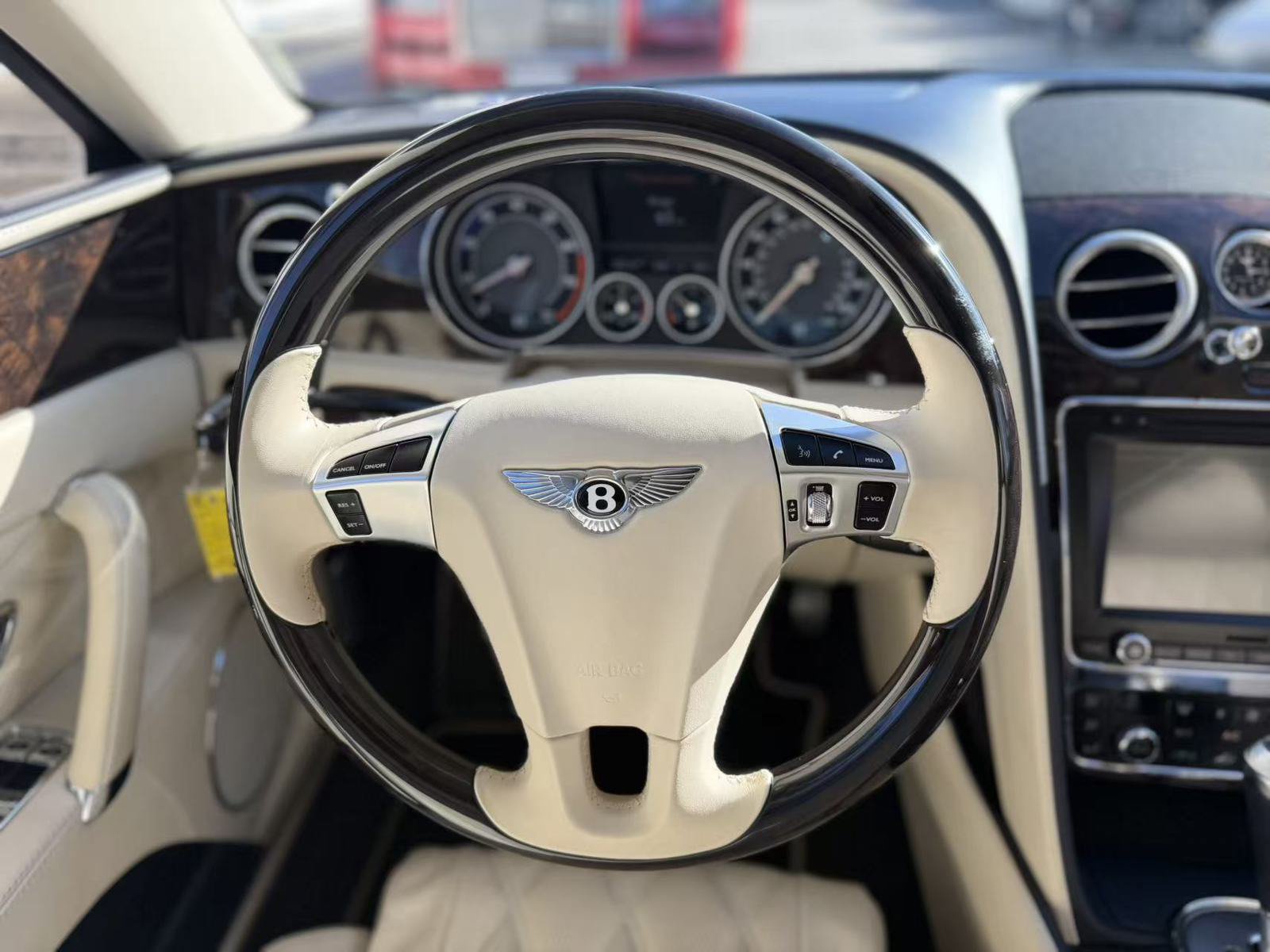 Used 2014 Bentley Flying Spur W12 AWD/4WD image 13