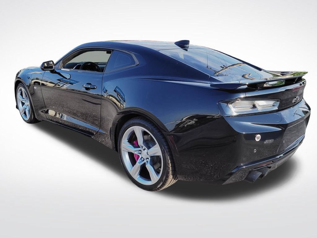 Used 2016 Chevrolet Camaro SS RWD image 5