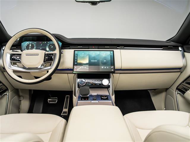 Used 2023 Land Rover Range Rover SE AWD/4WD image 18
