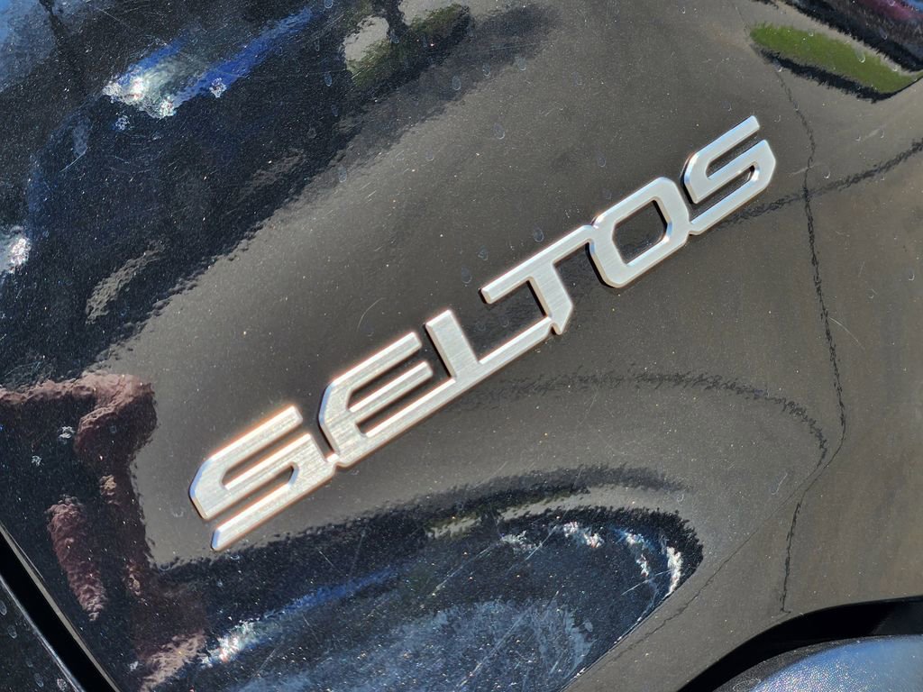 Certified 2025 Kia Seltos EX w/ EX Sunroof Package FWD image 19