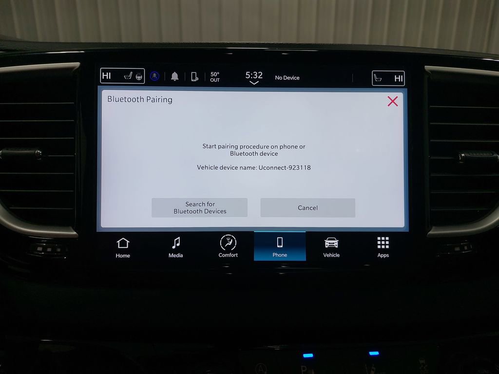 Used 2024 Chrysler Pacifica Touring-L image 39