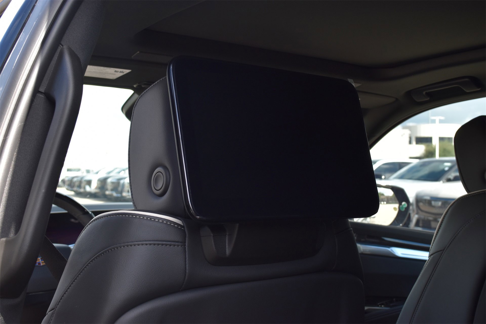 New 2025 Cadillac Escalade Premium Luxury image 16