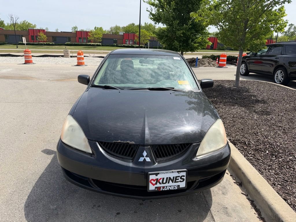 Used 2005 Mitsubishi Lancer ES FWD image 2