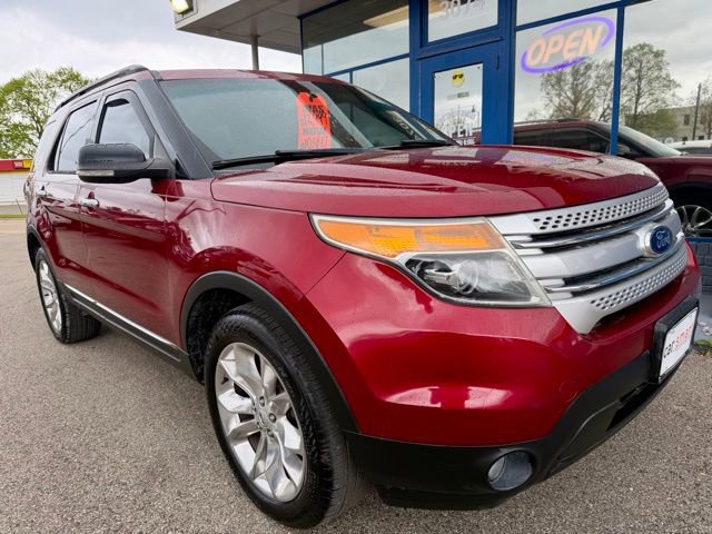 Used 2013 Ford Explorer XLT AWD/4WD image 3