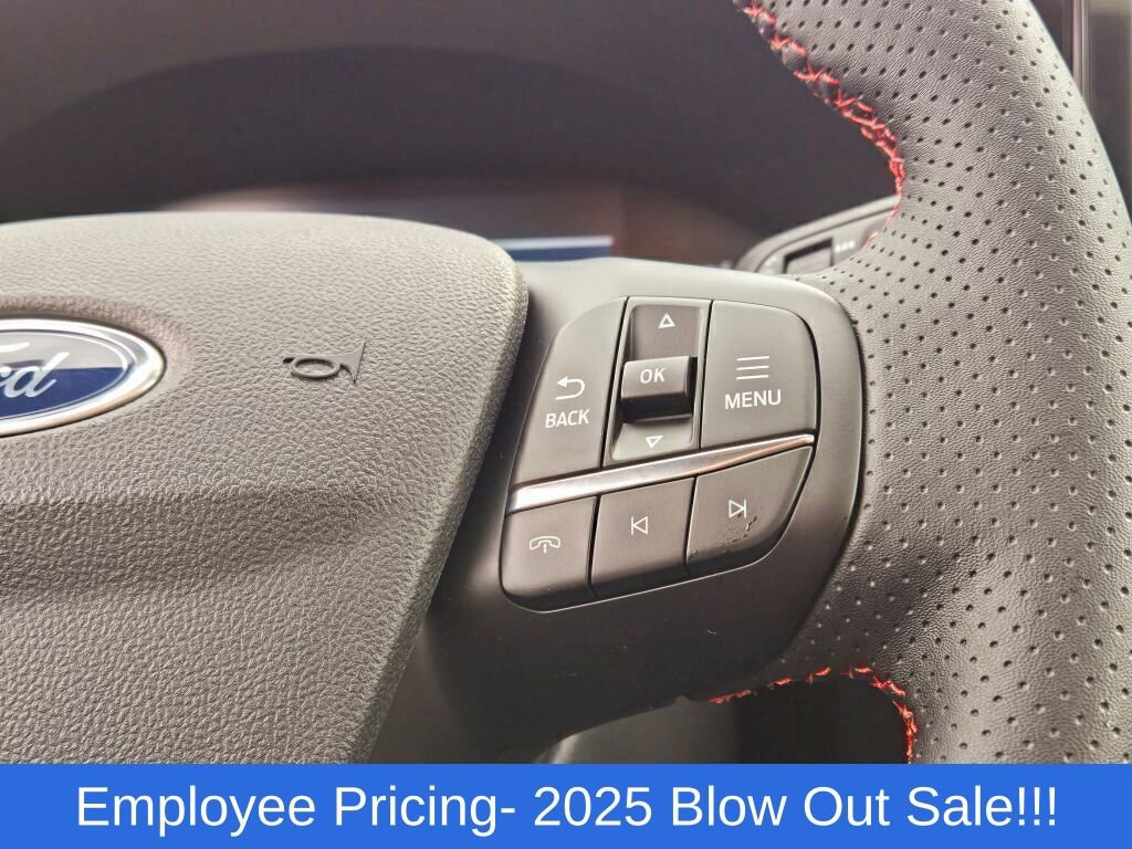New 2025 Ford Escape ST-Line w/ Tech Pack #1 AWD/4WD image 34